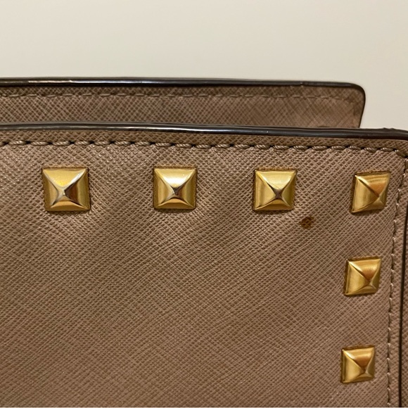 MICHAEL Michael Kors Selma small studded saffiano cross body bag - Picture 11 of 13